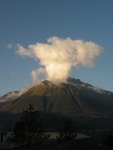 Der Vulkan Imbabura speit Asche - oder sind es doch nur Wolken?